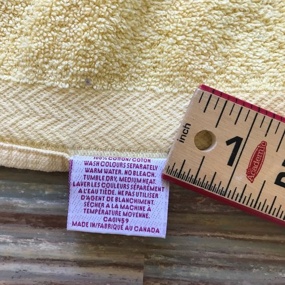 Wabasso Yellow Terry Cloth Towel Brown Paisley Print Vintage Madein Canada 24x42 - Picture 6 of 6